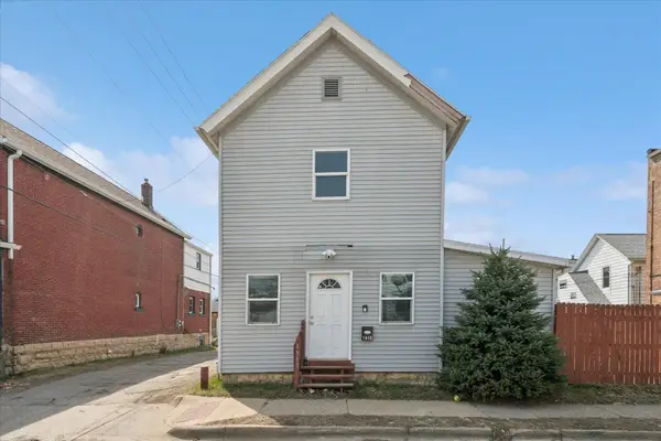 1913 Johnson Street, Dubuque, IA 52001