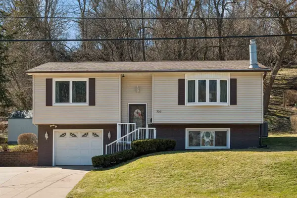 700 Kaufmann Avenue, Dubuque, IA 52001