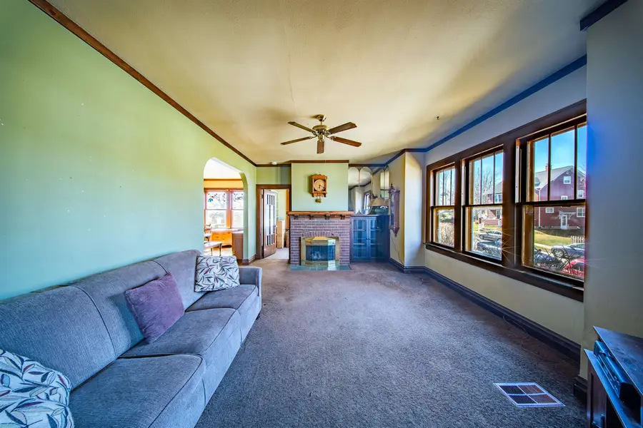 1556 Auburn Street, Dubuque, IA 52001 - #2