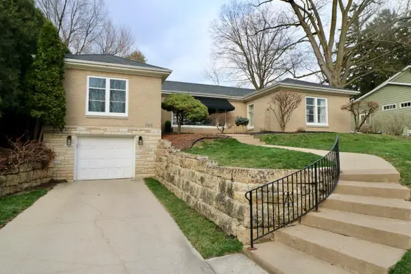 966 Victoria Street, Dubuque, IA 52003