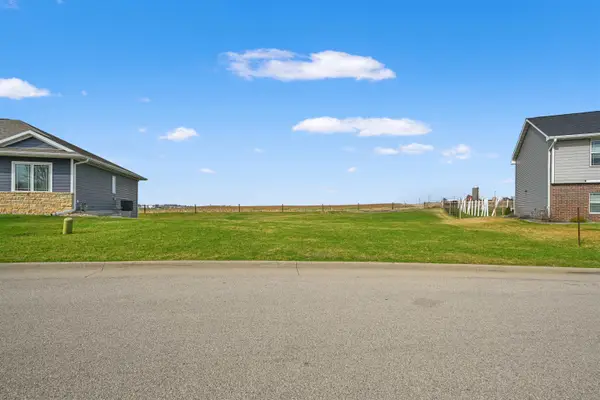 Lot 75 Shrewsbury Lane, Dubuque, IA 52003