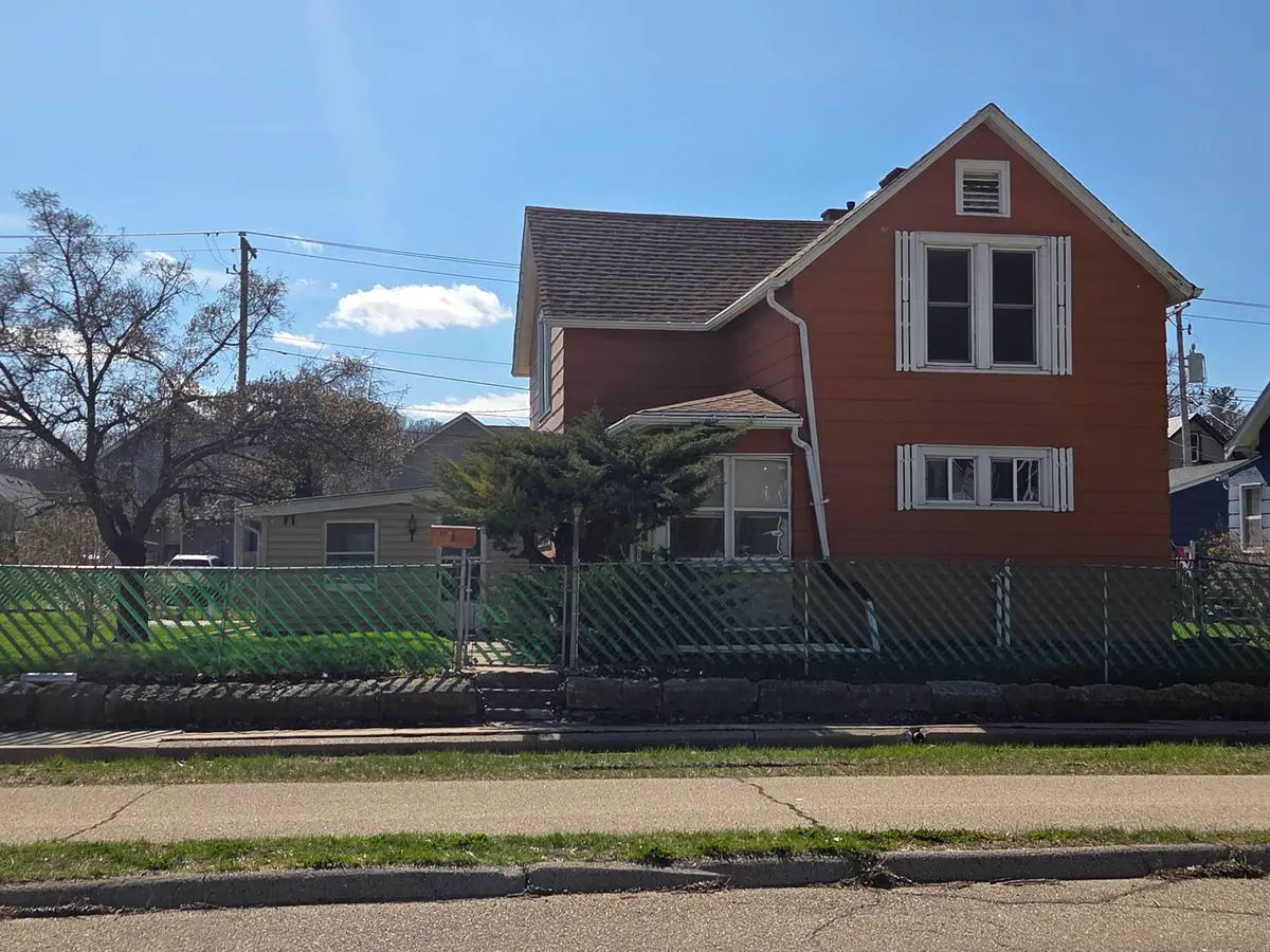 2533 Elm Street, Dubuque, IA 52001 - #1