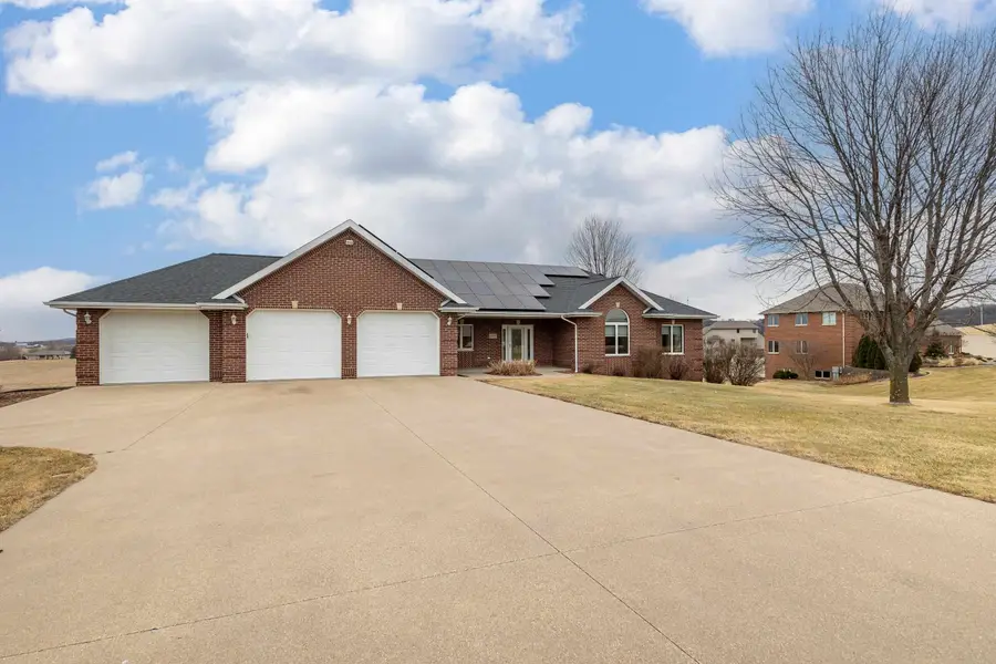 8397 Southern Hills Court, Dubuque, IA 52003 - #3