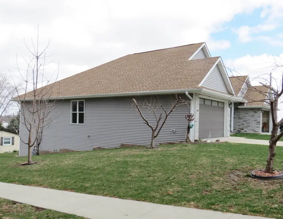 314 E Locust Street, Maquoketa, IA 52060 - #3