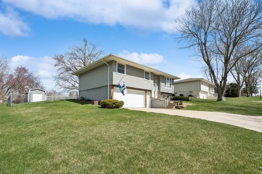 5655 Sun Valley Drive, Asbury, IA 52002 - #2