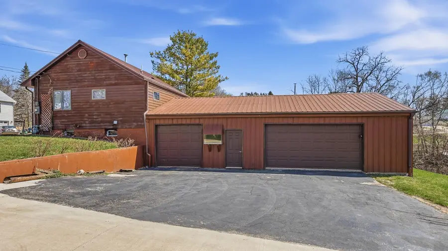 3940 Oneida Avenue, Dubuque, IA 52001 - #3