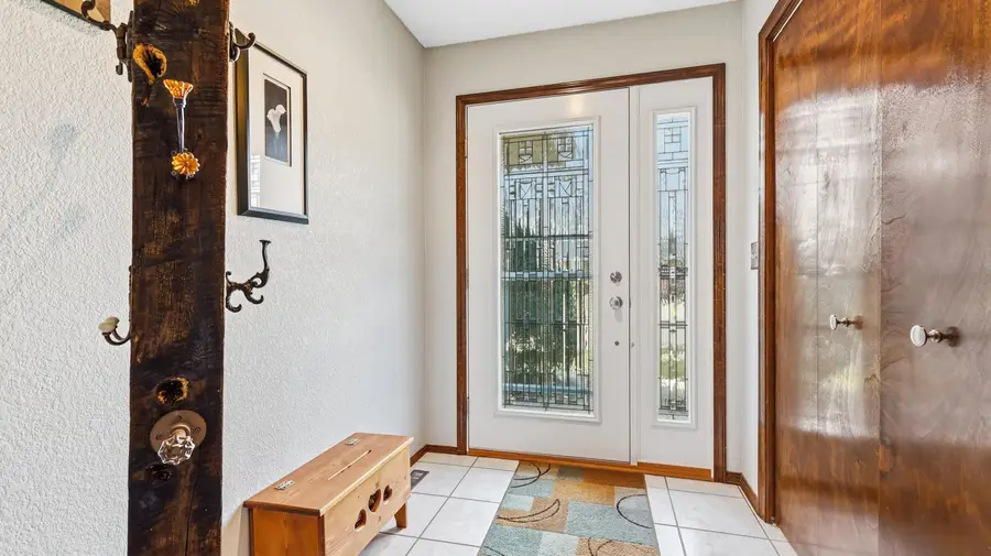 3098 Foothill Court, Dubuque, IA 52001 - #3