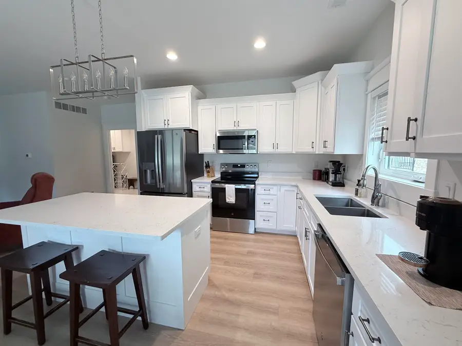 3602 Wagon Wheel Lane, Dubuque, IA 52002 - #3