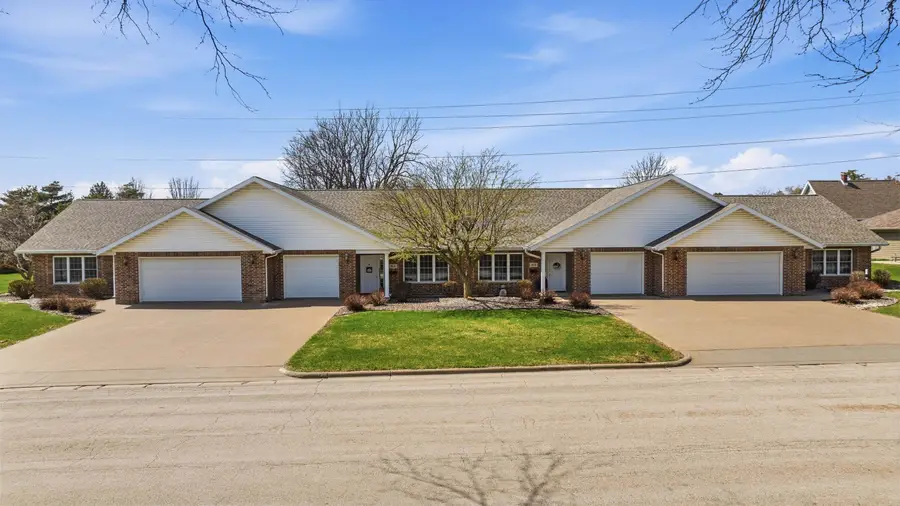 311,313,315,317 S Clinton Street, Cuba City, WI 53807 - #3