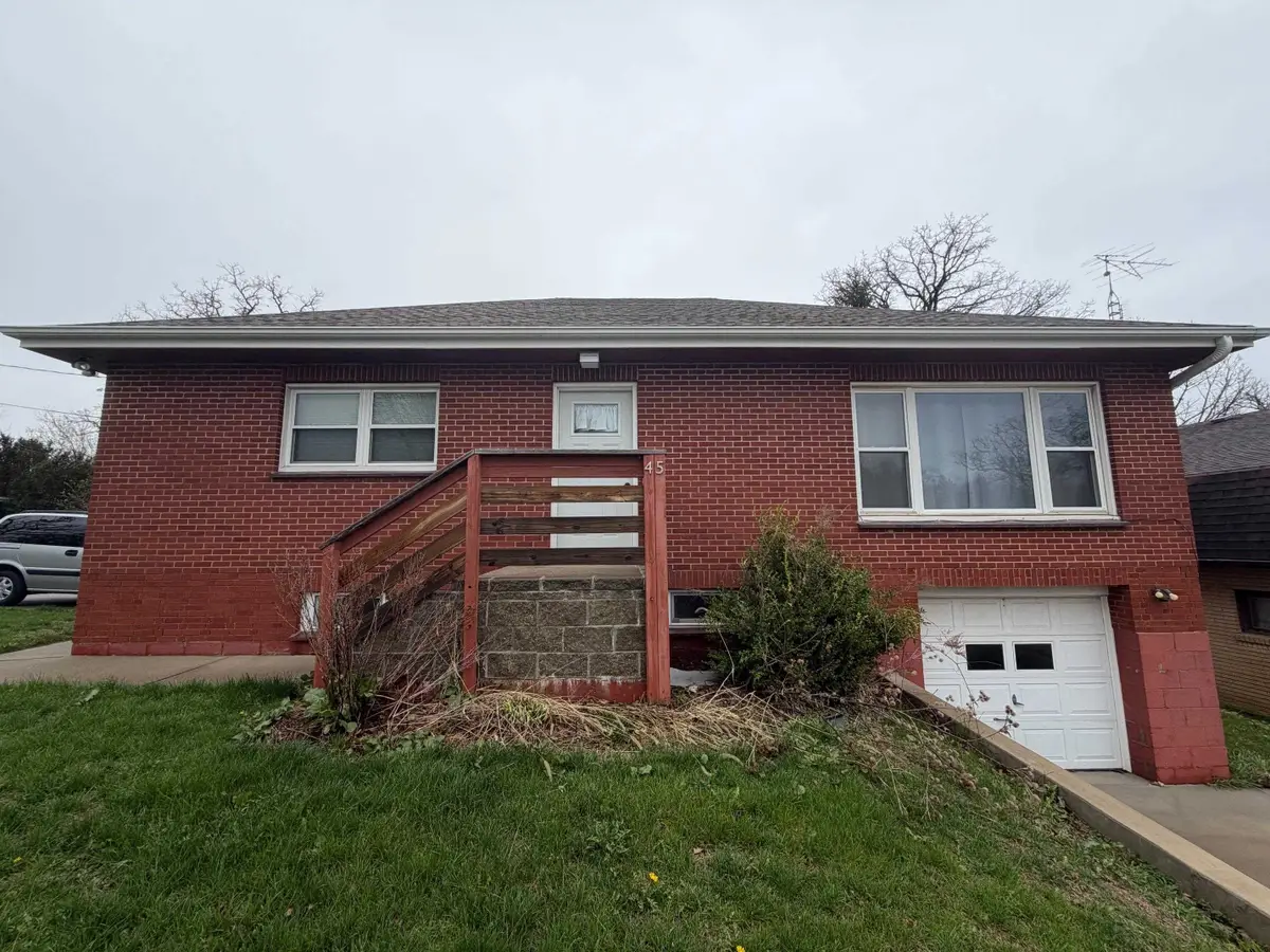 45 Oak Grove Drive, Dubuque, IA 52002 - #1