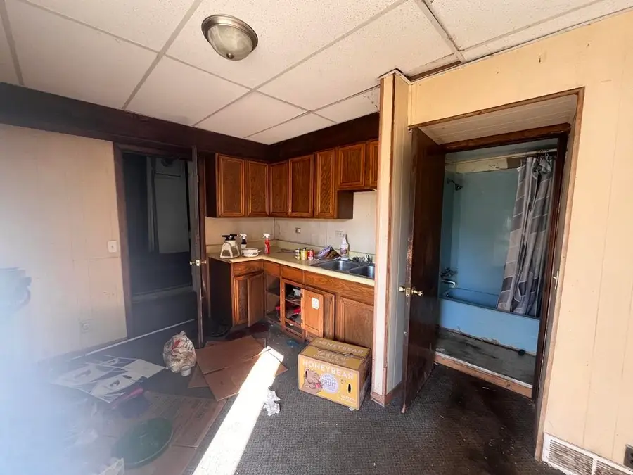 2687 Central Avenue, Dubuque, IA 52001 - #2