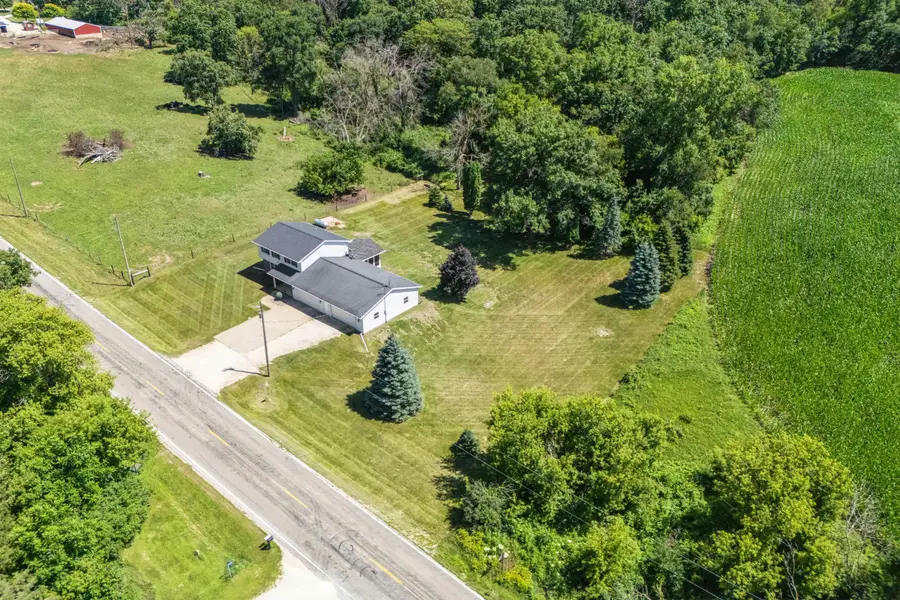 30020 Prier Road, Dyersville, IA 52040 - #2
