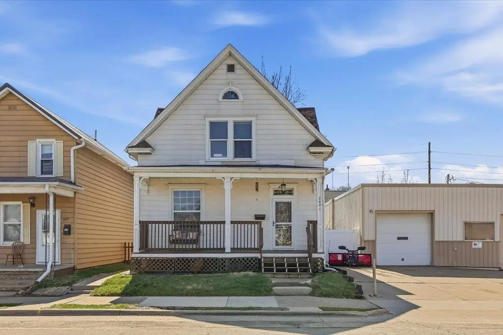 2491 Jackson Street, Dubuque, IA 52001 - #1