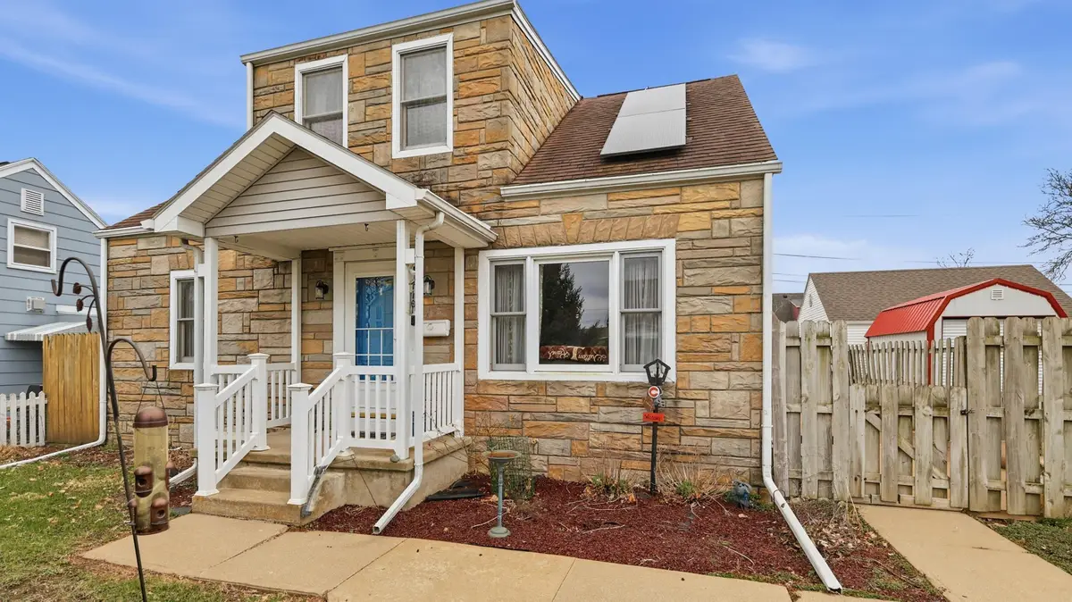 710 Edith Street, Dubuque, IA 52001 - #1