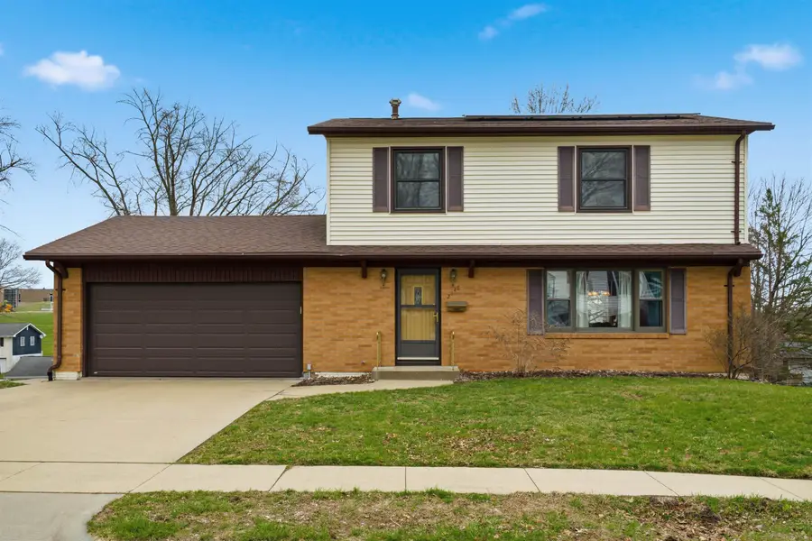 2148 Graham Circle, Dubuque, IA 52002 - #2