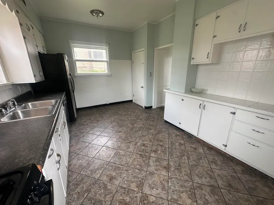 1355 ohagen Street, Dubuque, IA 52001 - #3