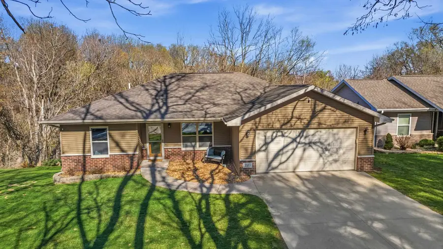 235 Valley Street, Dubuque, IA 52003 - #3