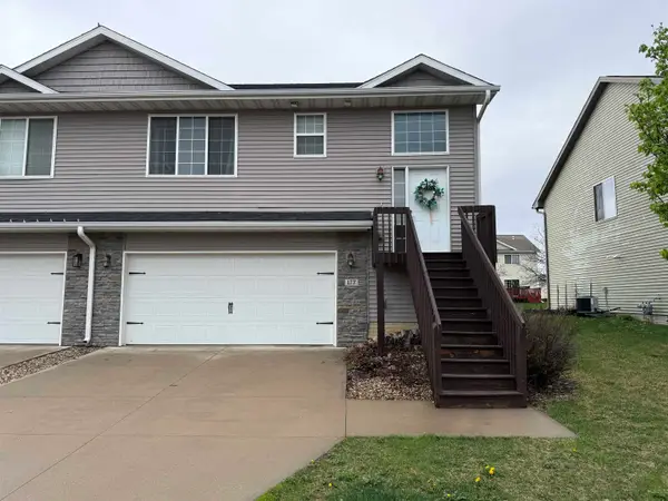 177 N Park Ridge Road, North Liberty, IA 52317