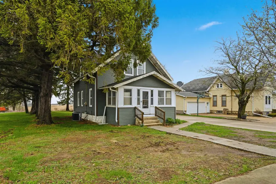 429 W Mission Street, Strawberry Point, IA 52076 - #3