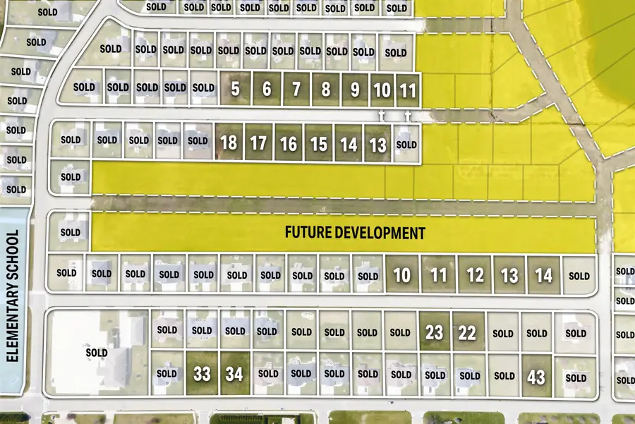 943 10th St SW, Dyersville, IA 52040 - #2