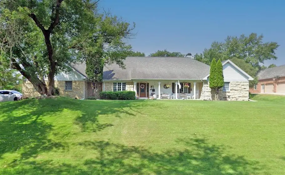 995 Prince Phillip Drive, Dubuque, IA 52003 - #1