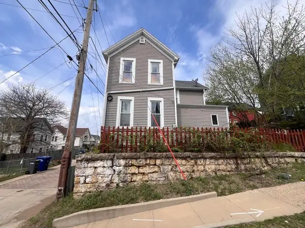 655 Regent Street, Dubuque, IA 52002