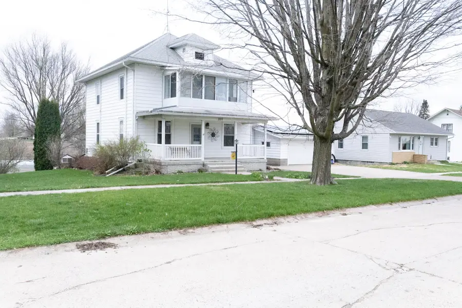 207 Truman Street, Luana, IA 52156 - #2