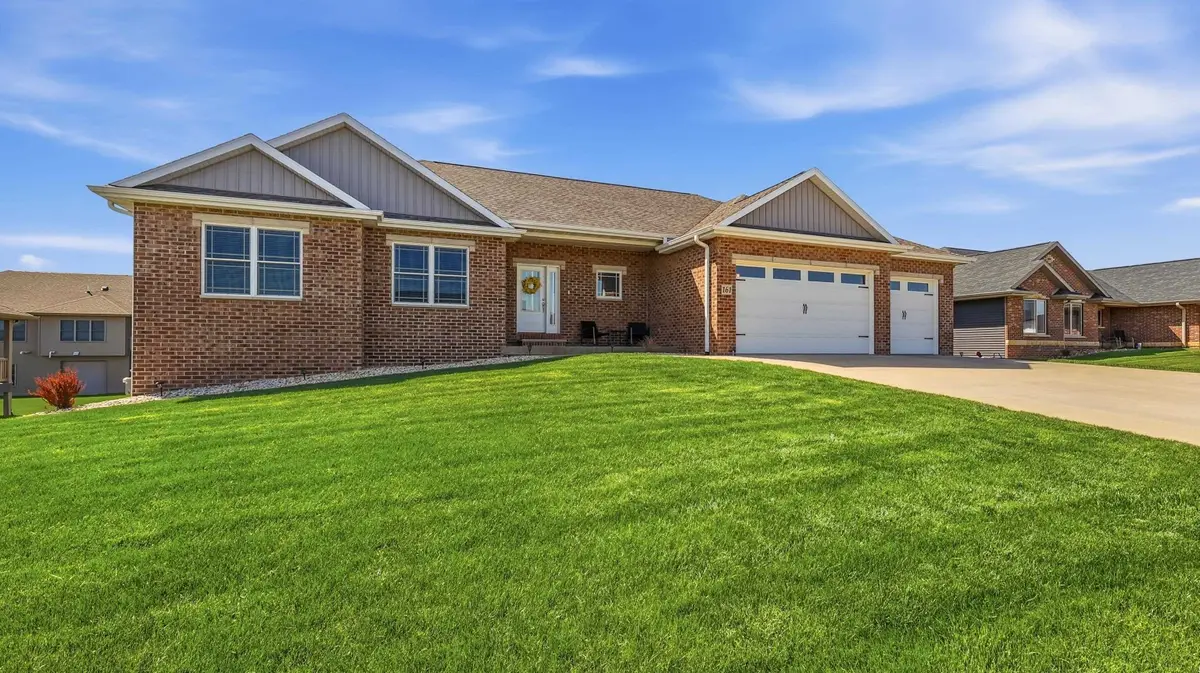 161 Angela Jean Circle, Peosta, IA 52068 - #1