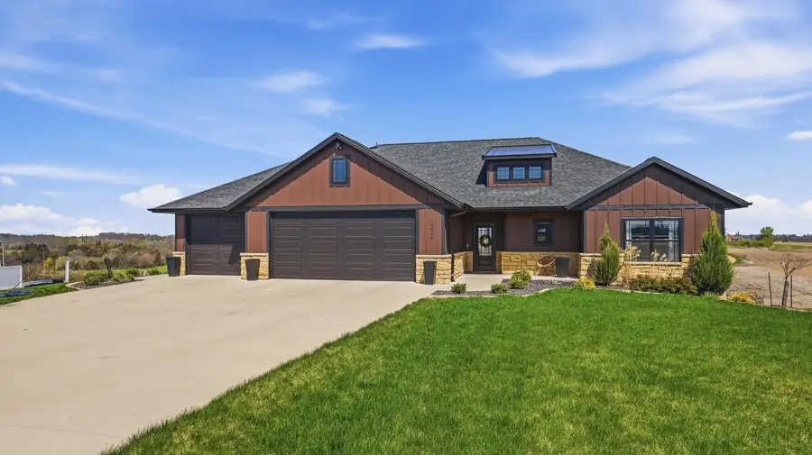 14549 Keegan Court, Dubuque, IA 52002 - #2