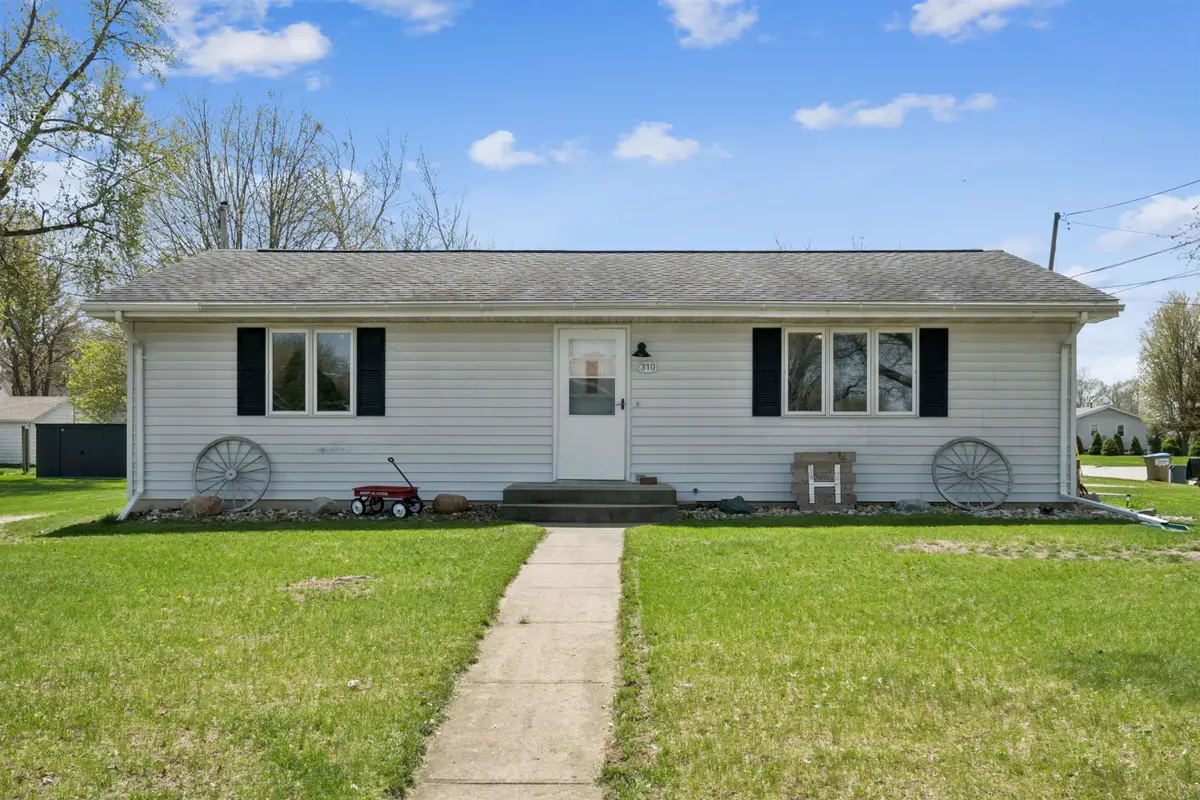 310 Hansel Street, Manchester, IA 52076 - #1