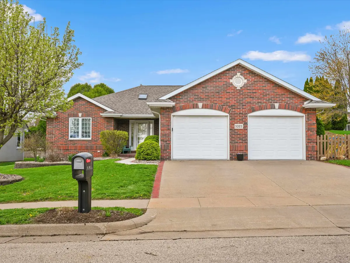 1021 Barbaralee Drive, Dubuque, IA 52003 - #1