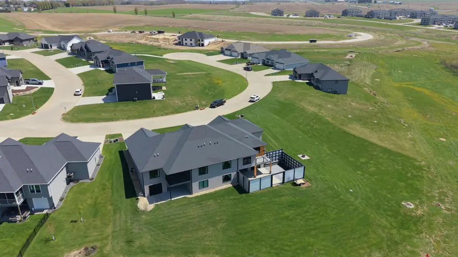 215 Solomia Court, Peosta, IA 52068 - #3