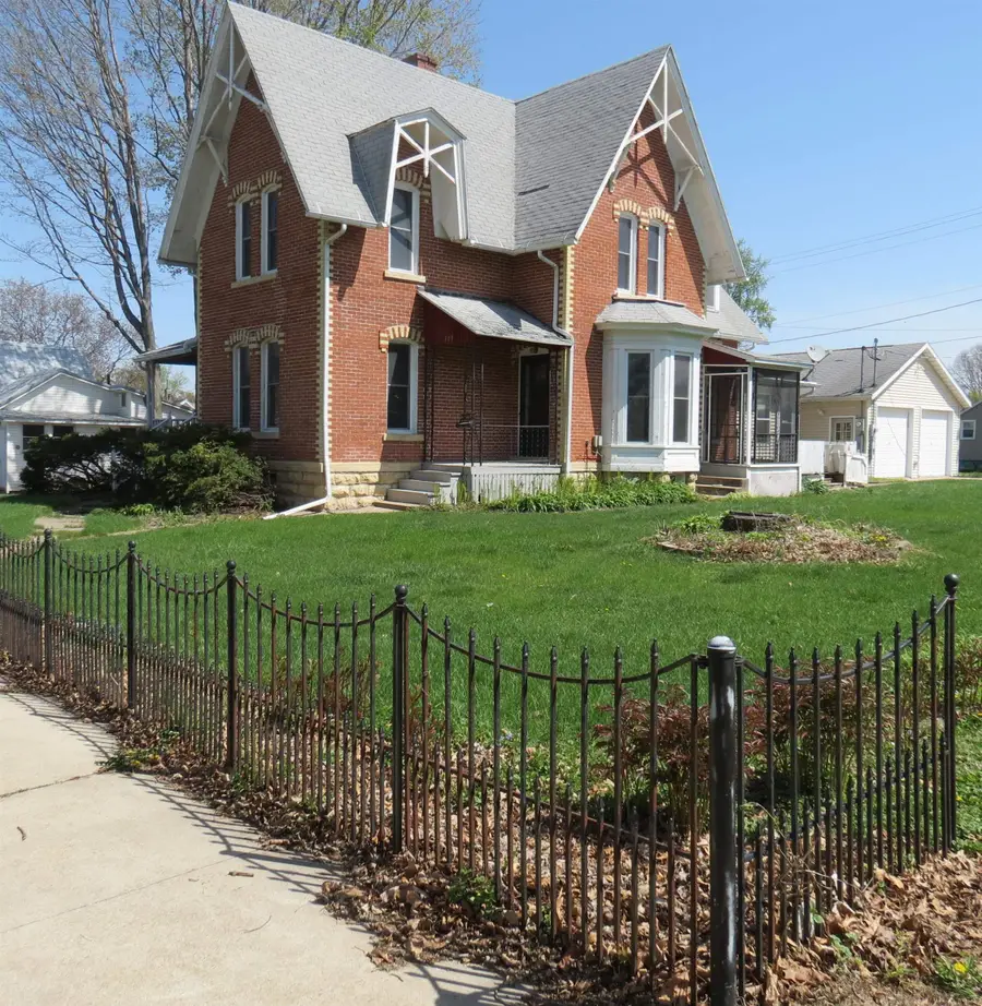 309 N Main Street, Maquoketa, IA 52060 - #3