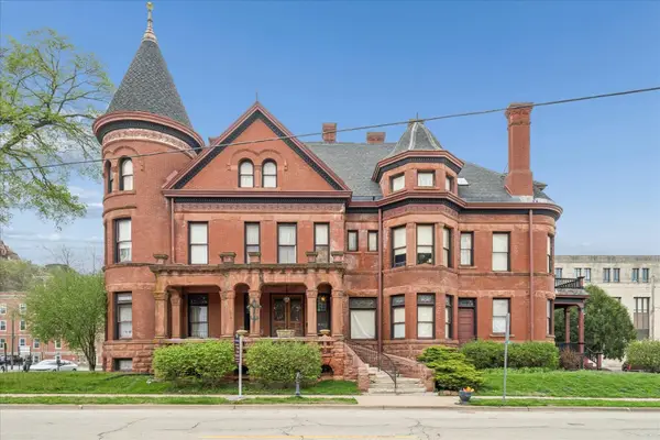 504 Bluff Street, Dubuque, IA 52001