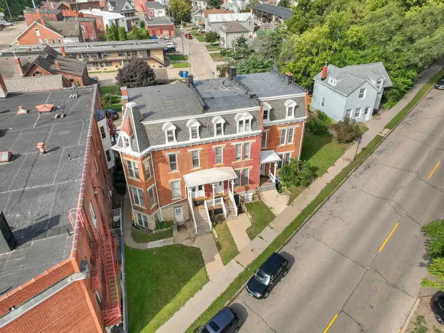 1735 Madison Street, Dubuque, IA 52001 - #2