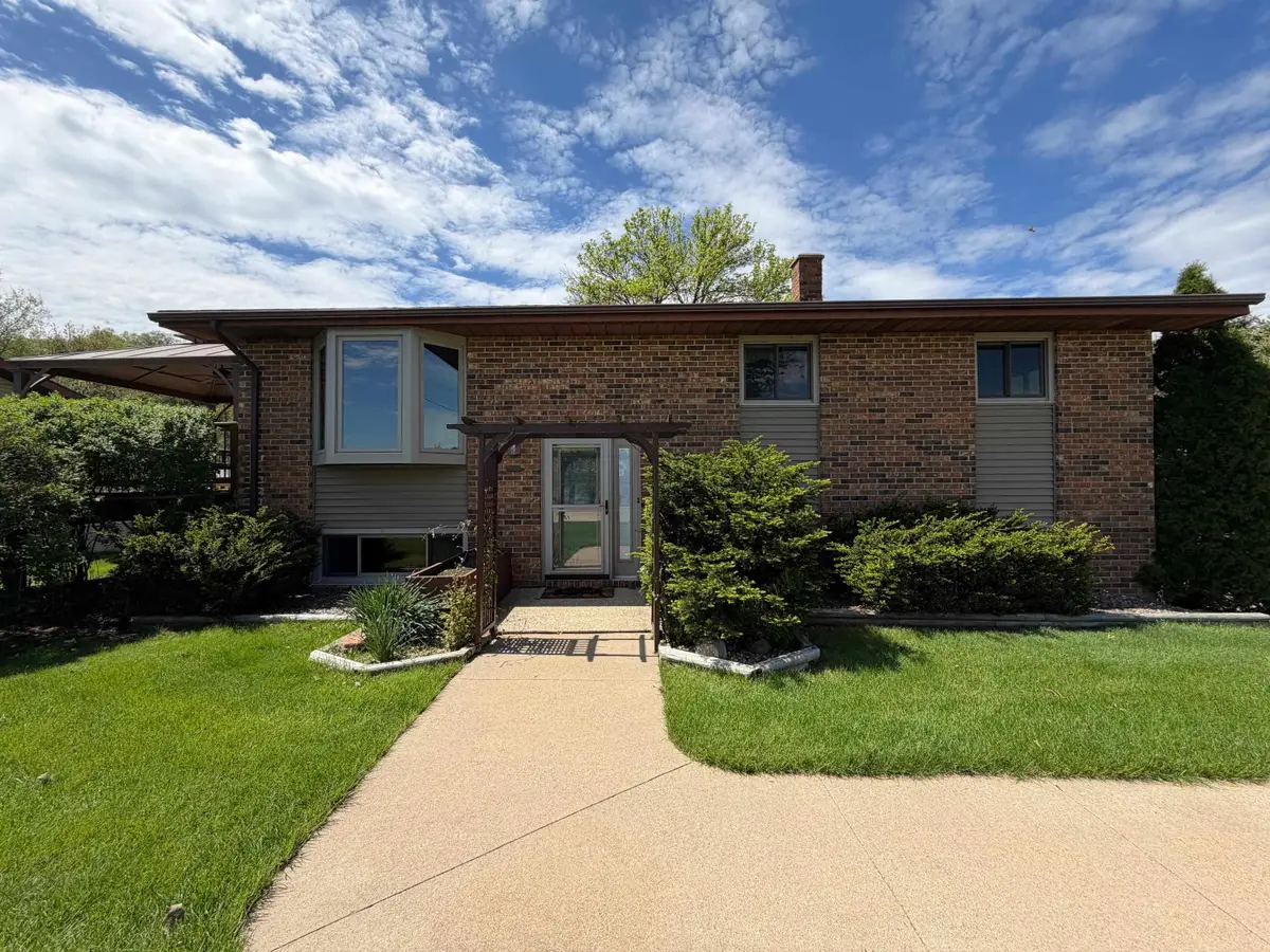 21853 Kings Row, Dubuque, IA 52001 - #1