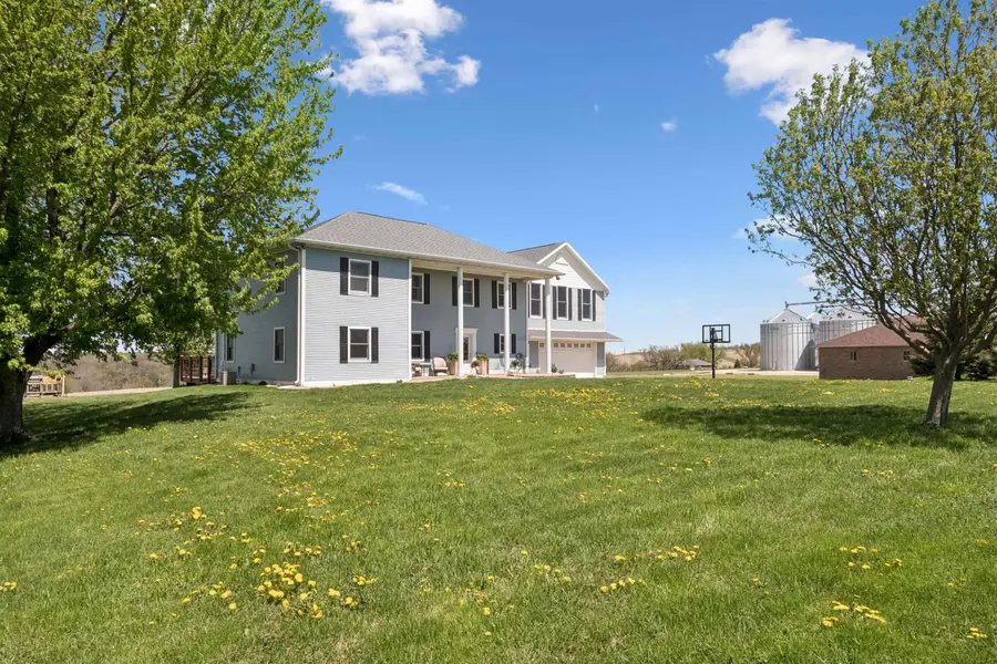 9933 Laudeville Road, Dubuque, IA 52003 - #3