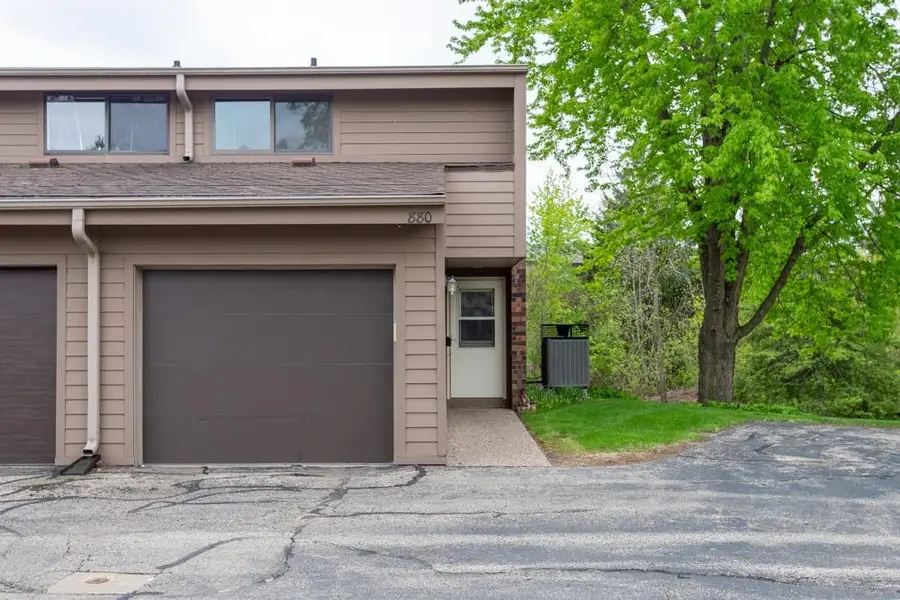 880 Stone Ridge Place, Dubuque, IA 52001 - #2