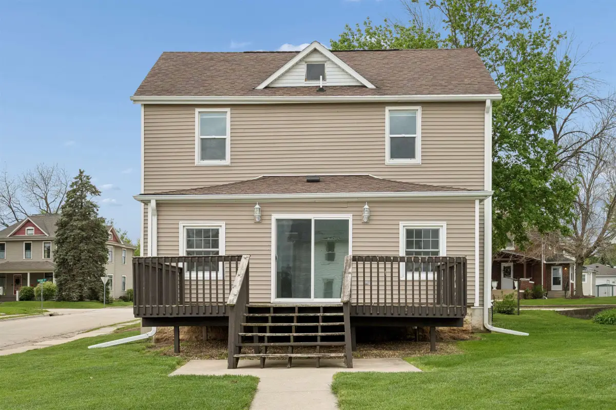 504 2nd Ave Nw, Cascade, IA 52033 - #1