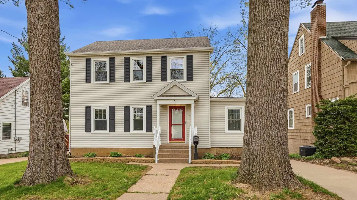 160 S Hill Street, Dubuque, IA 52001 - #1