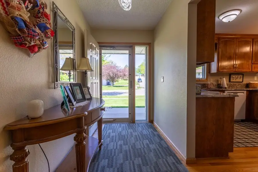 2068 Rosemont Street, Dubuque, IA 52002 - #3