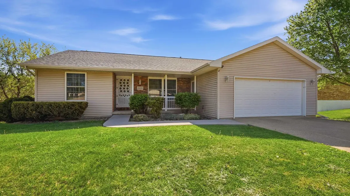 2488 Birchwood Drive, Dubuque, IA 52002 - #1
