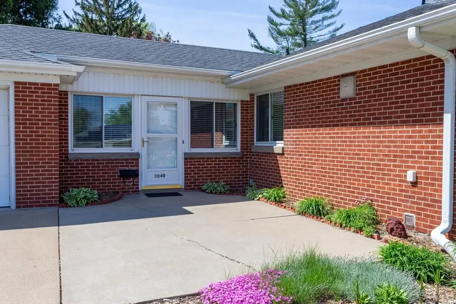 3040 Kaufmann Avenue, Dubuque, IA 52001 - #2