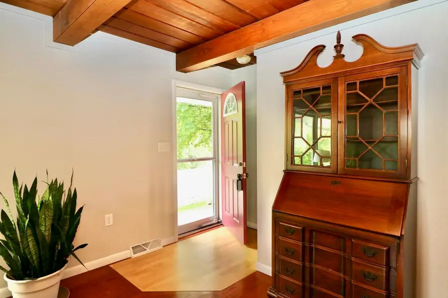 2395 W 32nd Street, Dubuque, IA 52001 - #3