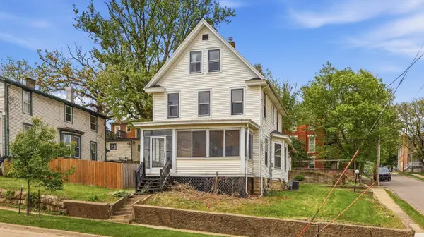 705 W 3rd Street, Dubuque, IA 52001
