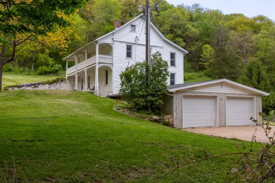 21537 Mud Lake Road, Dubuque, IA 52001 - #2