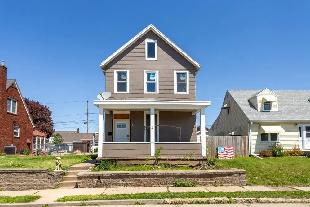 713 O'neill Street, Dubuque, IA 52001 - #1