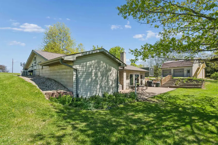22946 Drake Road, Elgin, IA 52141 - #3