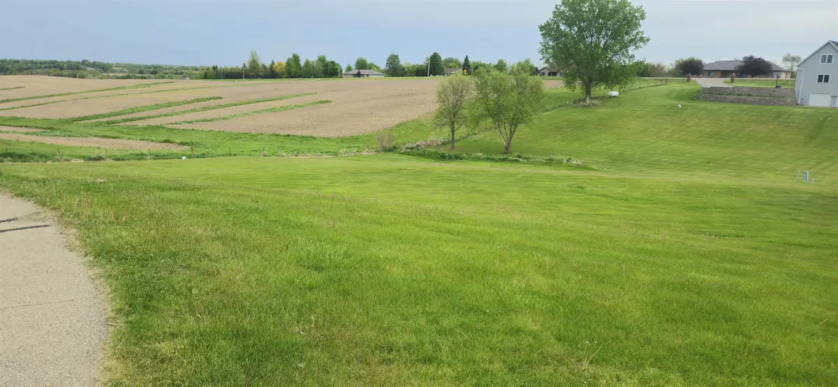 Turtle Dove Court, Dubuque, IA 52003 - #1