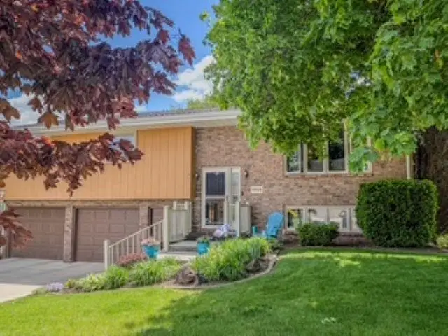 3920 Hillcrest Road, Dubuque, IA 52002 - #1